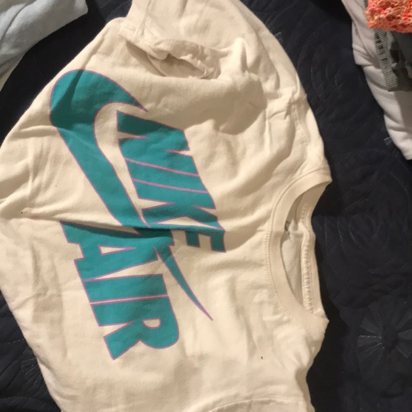 Tops - Picture 3 of 3